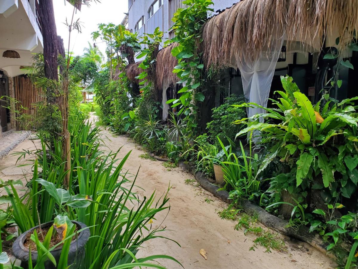Patrick'S On The Beach Resort General Luna  Buitenkant foto