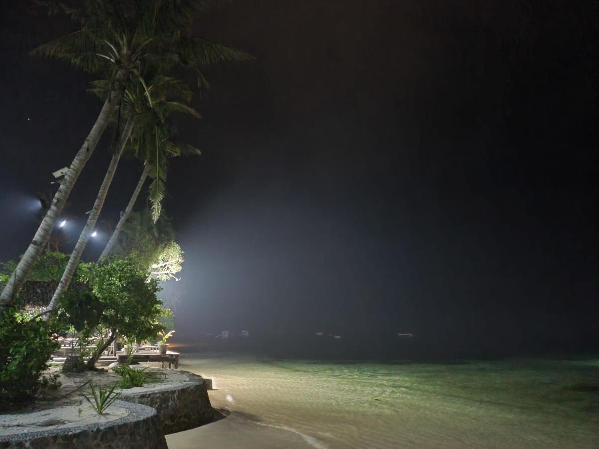 Patrick'S On The Beach Resort General Luna  Buitenkant foto