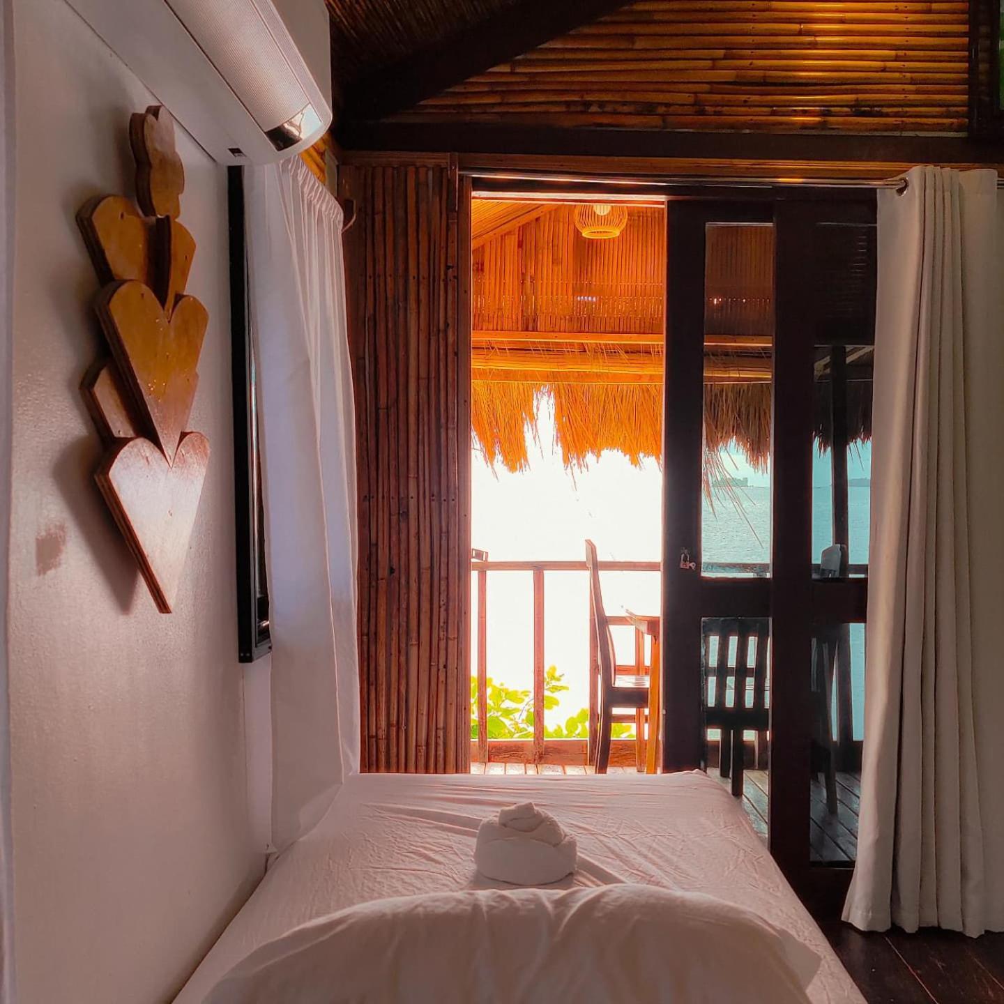 Patrick'S On The Beach Resort General Luna  Buitenkant foto